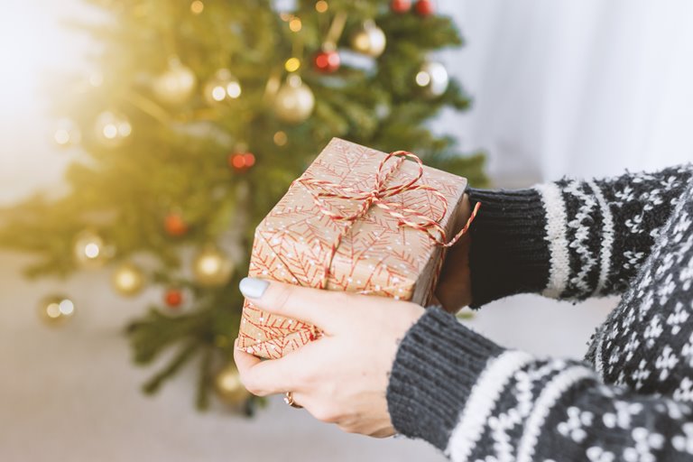 Christmas gift ideas for Christian family