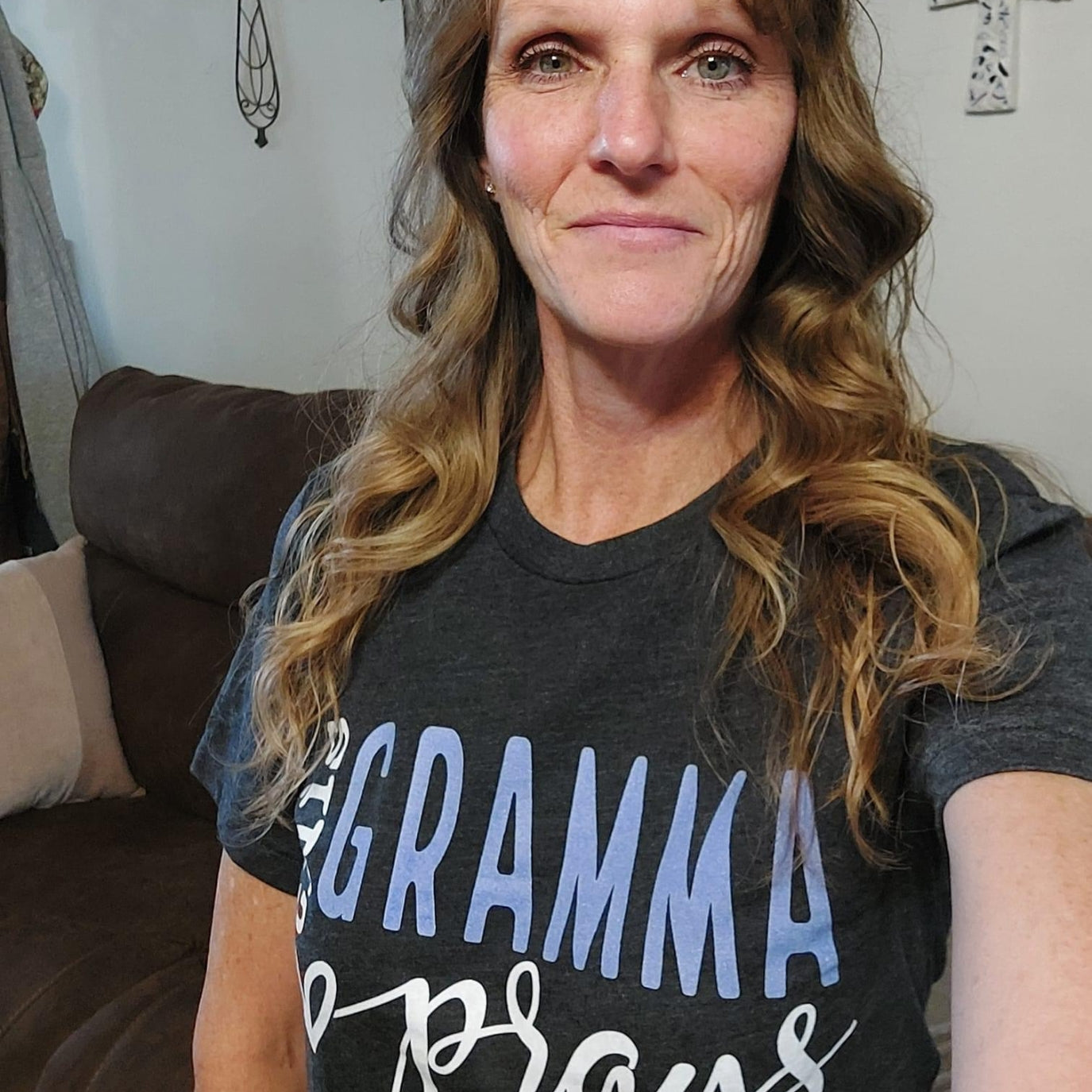 This Gramma Prays Women's T-Shirt